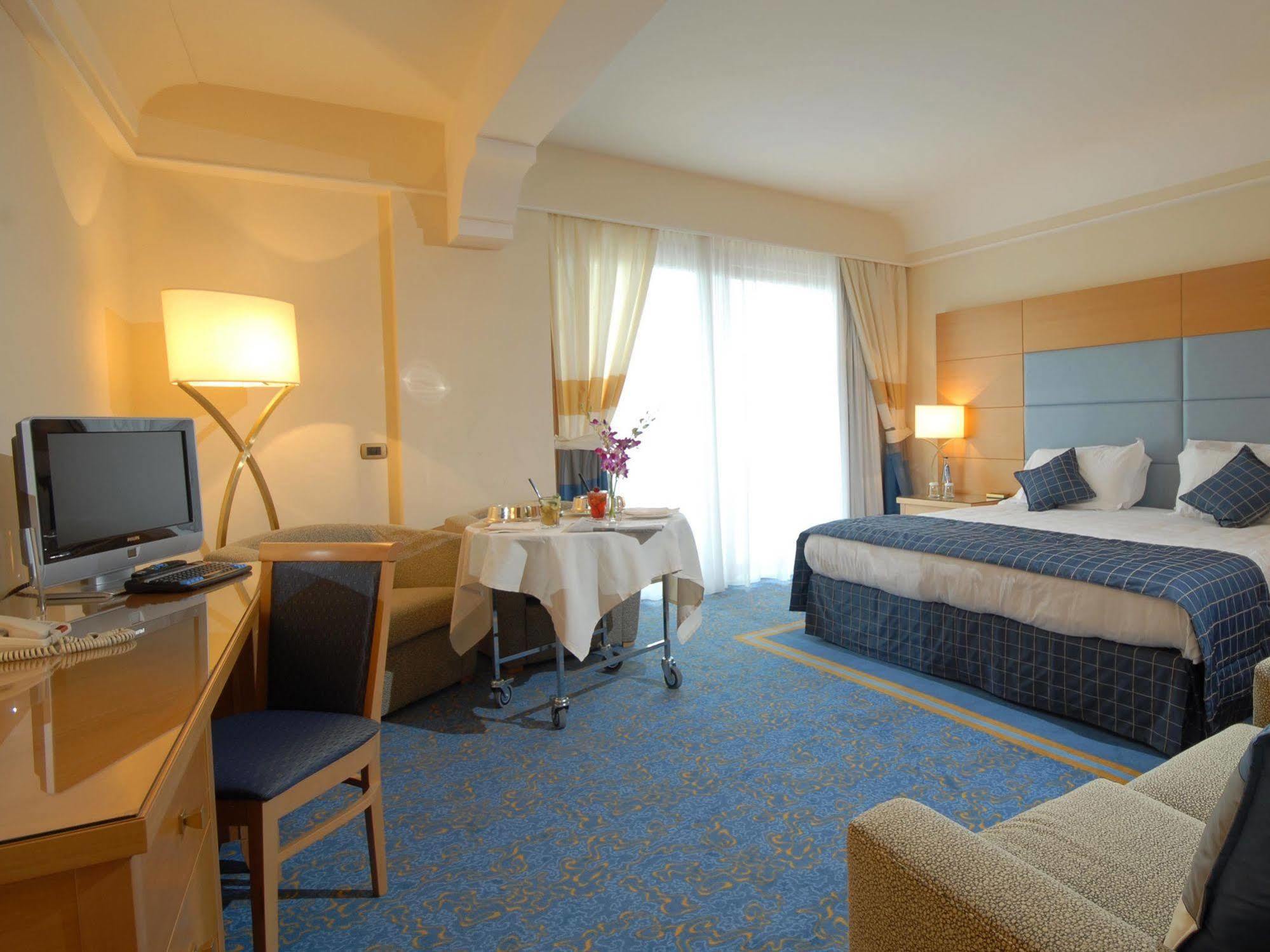Hotel Hilton Portorosa Sicily Furnari Zewnętrze zdjęcie